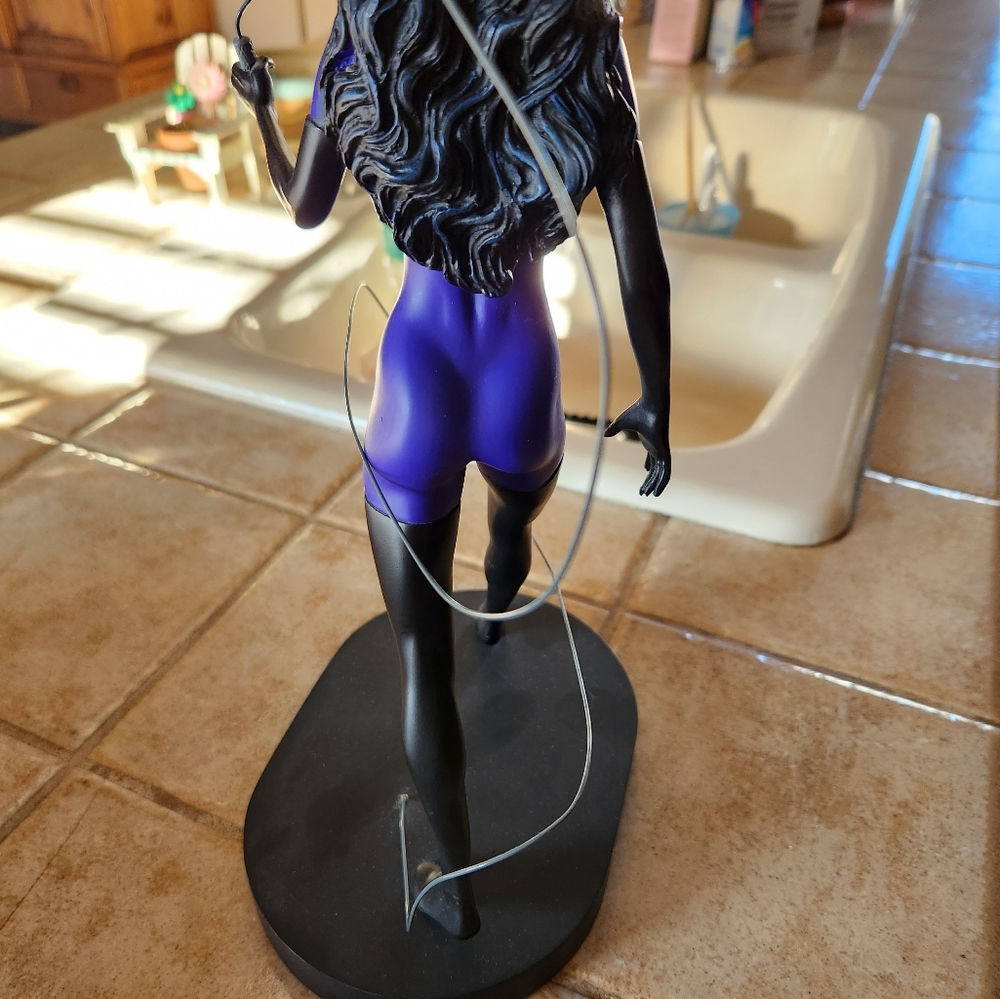 Catwoman Warner bros. studio store figurine statue - Picture 5 of 6